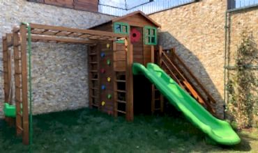 Ağaç Oyun Evi Woodsy