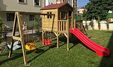 Ahşap Çocuk Oyun Evi Reverie