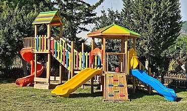 Altıgen Kuleli Ahşap Oyun Parkı